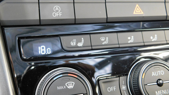 VOLKSWAGEN-T-ROC-1.0 TSI - 110 - Start&Stop  CABRIOLET Style PHASE 1