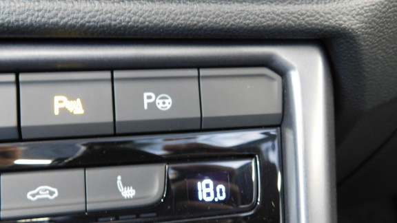 VOLKSWAGEN-T-ROC-1.0 TSI - 110 - Start&Stop  CABRIOLET Style PHASE 1