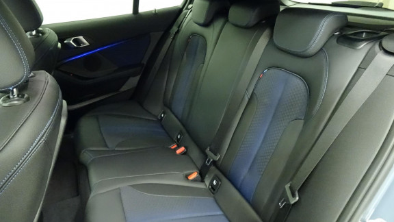 BMW-SERIE 1-120d xDrive F40 M Sport 