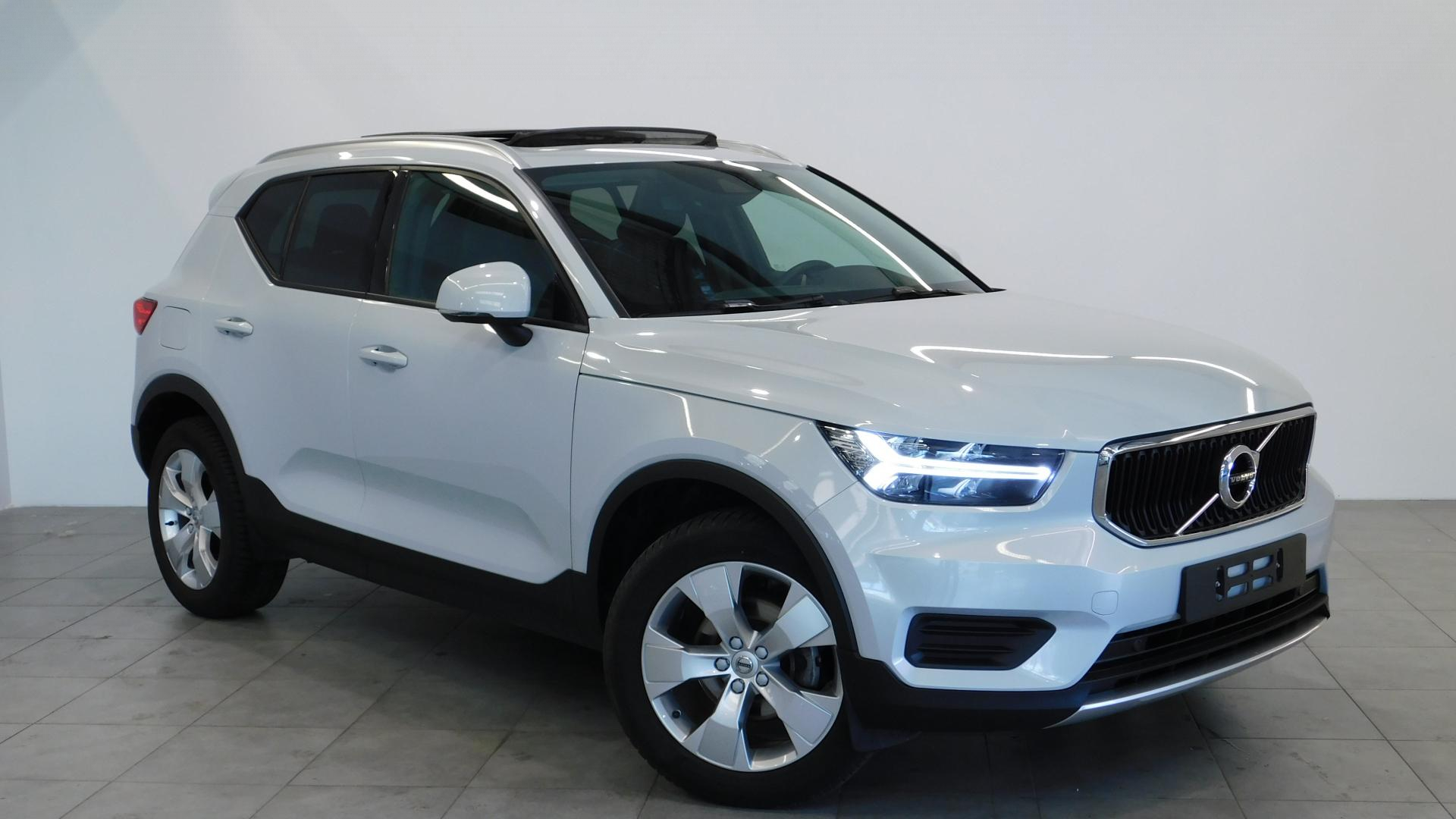 VOLVO-XC40- D3 AdBlue - 150  Momentum PHASE 1en-leasing