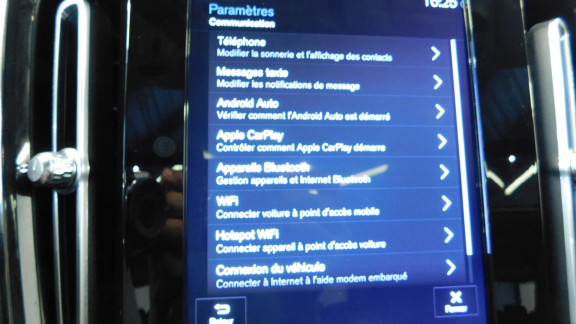 VOLVO-XC40- D3 AdBlue - 150  Momentum PHASE 1