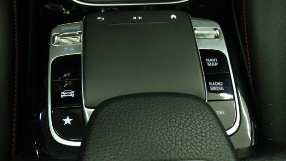 MERCEDES-CLASSE A-A180 W177 AMG Line 