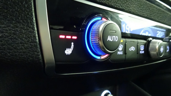 AUDI-Q2-30 TFSI - 116  Sport