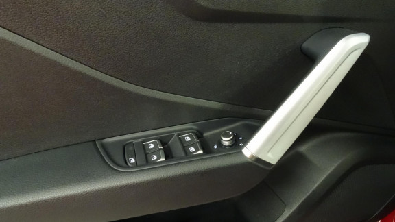 AUDI-Q2-30 TFSI - 116  Sport