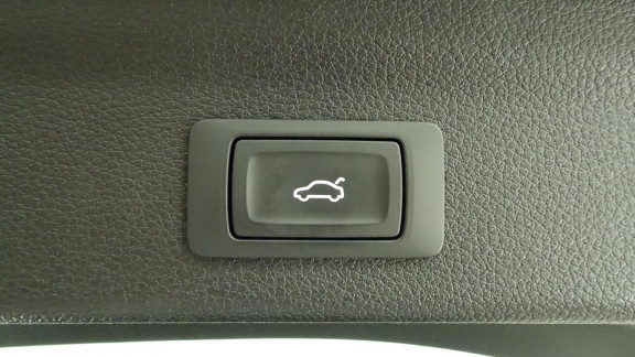 AUDI-Q3-35 TFSI 150 BUSINESS LINE S TRONIC 7