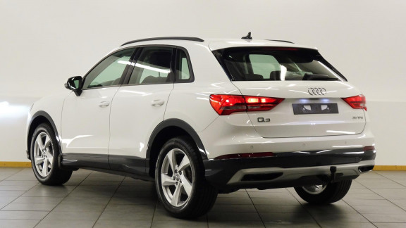 AUDI-Q3-35 TFSI 150 BUSINESS LINE S TRONIC 7