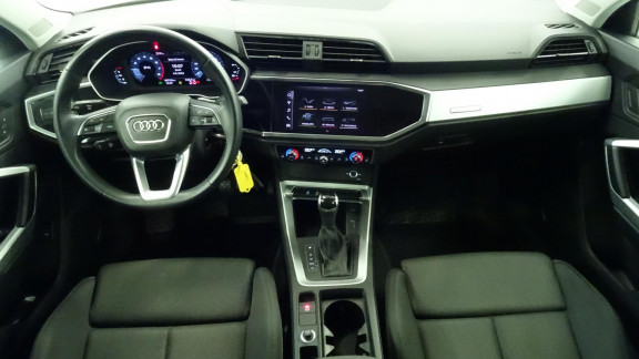 AUDI-Q3-35 TFSI 150 BUSINESS LINE S TRONIC 7