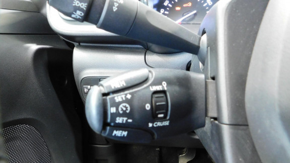 CITROEN-C3- 1.5 BlueHDi - 100 S&S  2016 BERLINE Shine PHASE 1