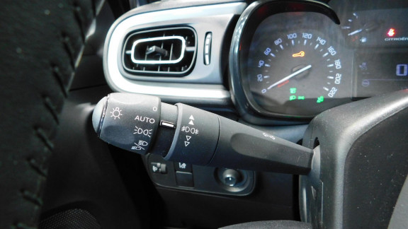 CITROEN-C3- 1.5 BlueHDi - 100 S&S  2016 BERLINE Shine PHASE 1