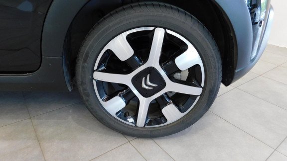 CITROEN-C3- 1.5 BlueHDi - 100 S&S  2016 BERLINE Shine PHASE 1