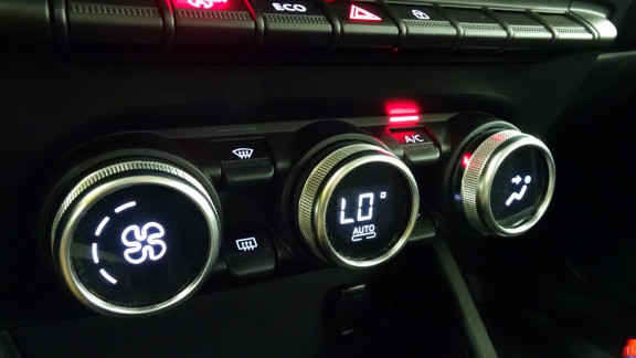 DACIA-DUSTER-1.5 Blue dCi - 115ch II Confort