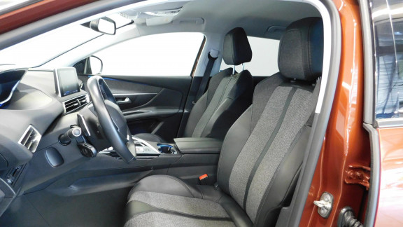PEUGEOT-3008- 1.2i PureTech 12V S&S - 130 - BV EAT6  II 2016 Allure PHASE 1