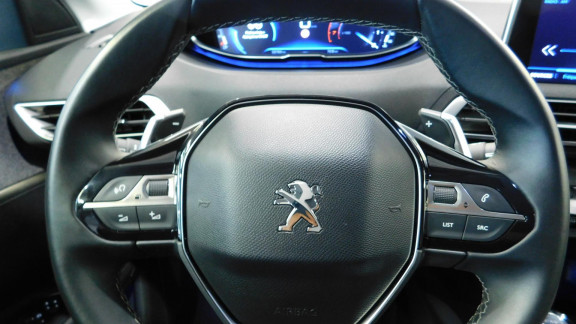PEUGEOT-3008- 1.2i PureTech 12V S&S - 130 - BV EAT6  II 2016 Allure PHASE 1
