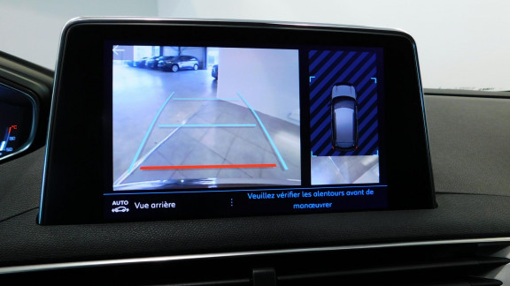 PEUGEOT-3008- 1.2i PureTech 12V S&S - 130 - BV EAT6  II 2016 Allure PHASE 1