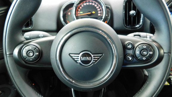 MINI-COUNTRYMAN-Mini 1.5 Hybride - 224 - BVA  F60 BERLINE Cooper SE e-All4 Chili PHASE 1