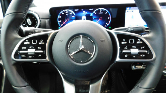 MERCEDES-CLASSE A-A 200 d - BV 8G-DCT  BERLINE 5P - BM 177 Progressive Line 