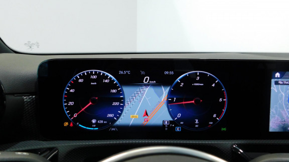 MERCEDES-CLASSE A-A 200 d - BV 8G-DCT  BERLINE 5P - BM 177 Progressive Line 