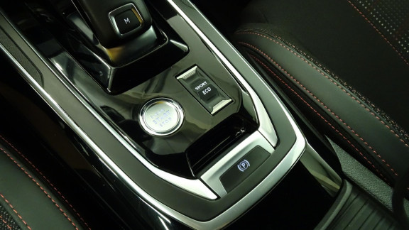 PEUGEOT-308- 1.5 BlueHDi S&S - 130CH EAT8 GT Line