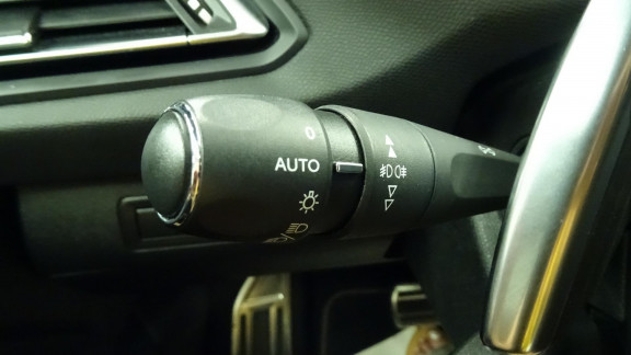 PEUGEOT-308- 1.5 BlueHDi S&S - 130CH EAT8 GT Line