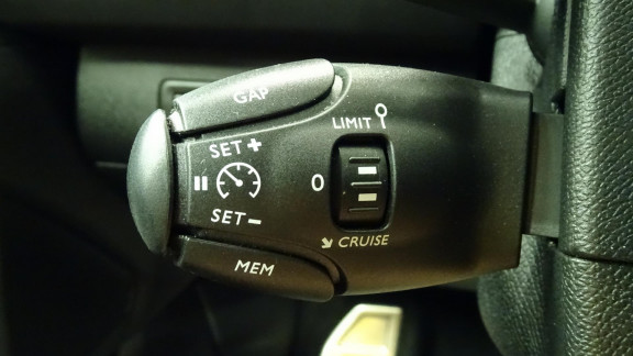 PEUGEOT-308- 1.5 BlueHDi S&S - 130CH EAT8 GT Line