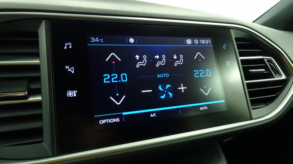 PEUGEOT-308- 1.5 BlueHDi S&S - 130CH EAT8 GT Line