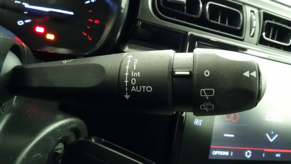 CITROEN-C3-BlueHDi - 100CH Shine BVM5