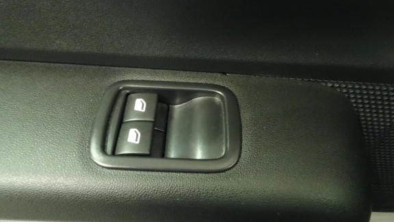 CITROEN-C3-BlueHDi - 100CH Shine BVM5