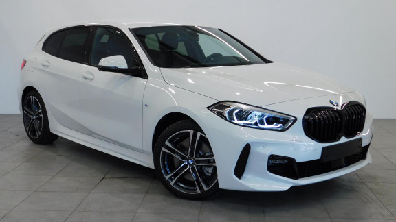 BMW-SERIE 1-120d xDrive - BVA  BERLINE F40 M Sport 