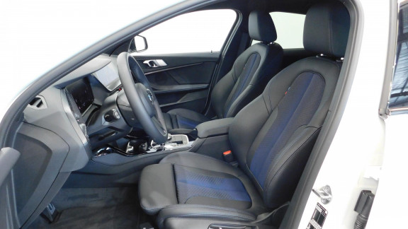 BMW-SERIE 1-120d xDrive - BVA  BERLINE F40 M Sport 