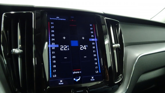 VOLVO-XC60- B4 Micro-Hybride Diesel - 197 - BVA Geartronic Momentum Business