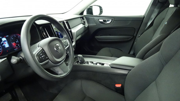 VOLVO-XC60- B4 Micro-Hybride Diesel - 197 - BVA Geartronic Momentum Business