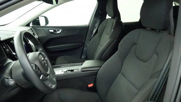 VOLVO-XC60- B4 Micro-Hybride Diesel - 197 - BVA Geartronic Momentum Business