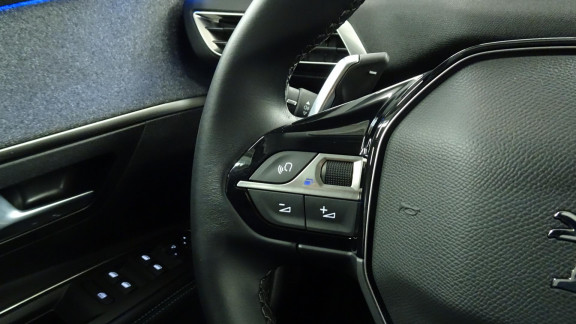 PEUGEOT-3008-Hybrid4 - 300ch - BV e-EAT8 Allure