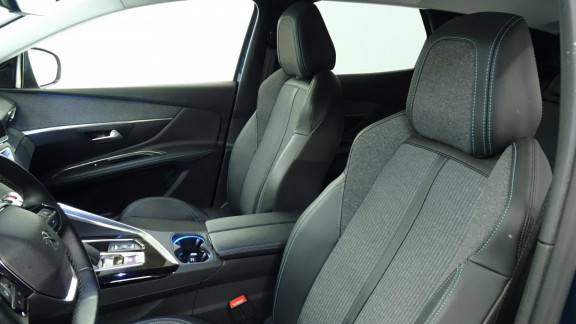 PEUGEOT-3008- Hybrid - 225 - BV e-EAT8 Allure Pack PHASE 2
