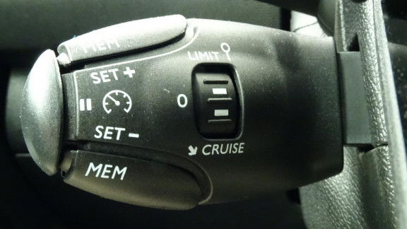 PEUGEOT-308 SW-1.5 BlueHDi S&S - 130CH Active Business