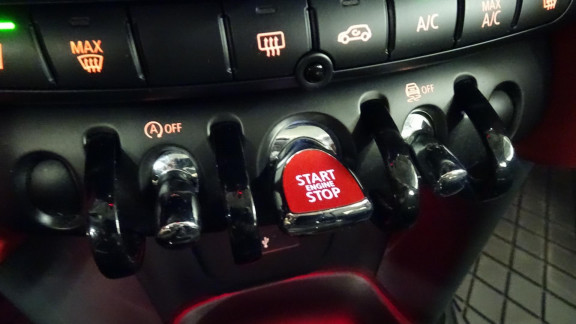 MINI-MINI-1.5i - 136ch - 5P Cooper Business Design