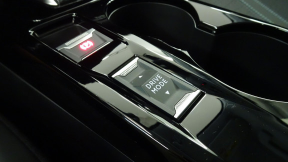 nouvelle-PEUGEOT-208-E136CH Allure 