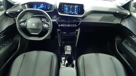 nouvelle-PEUGEOT-208-E136CH Allure 