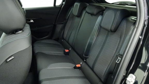 nouvelle-PEUGEOT-208-E136CH Allure 