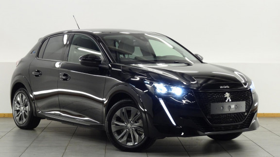nouvelle-PEUGEOT-208-E136CH Allure 