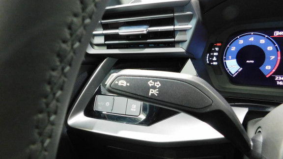 AUDI-A3 SPORTBACK- Sportback 1.5 35 TFSI - 150  8Y SPORTBACK Design 