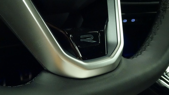 VOLKSWAGEN-GOLF-2.0 TDI SCR - 150ch - BV DSG 7  VIII R-Line 