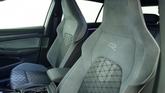 VOLKSWAGEN-GOLF-2.0 TDI SCR - 150ch - BV DSG 7  VIII R-Line 