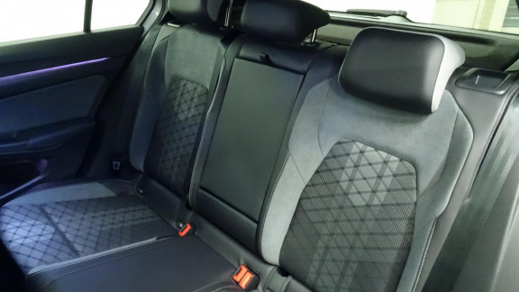 VOLKSWAGEN-GOLF-2.0 TDI SCR - 150ch - BV DSG 7  VIII R-Line 