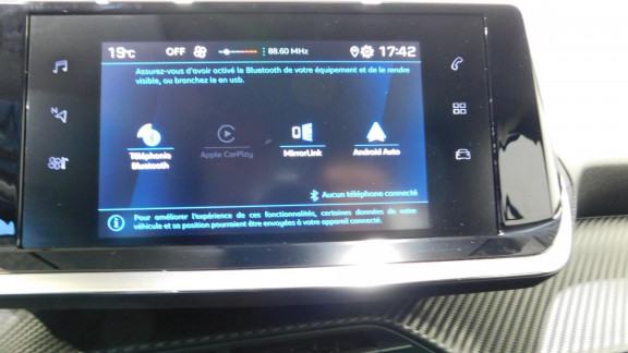 PEUGEOT-208- 1.2i PureTech 12V S&S - 75  II 2019 BERLINE Active 