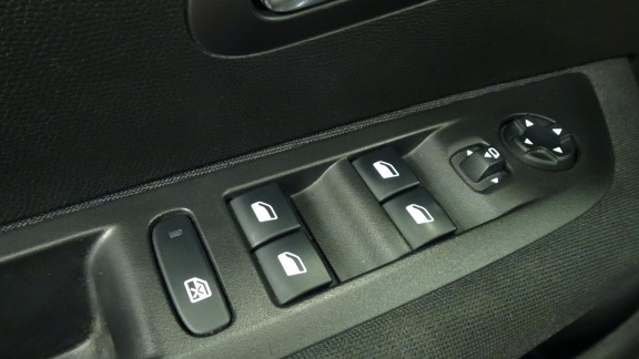 PEUGEOT-208- 1.5 BlueHDi S&S - 100ch - Active 