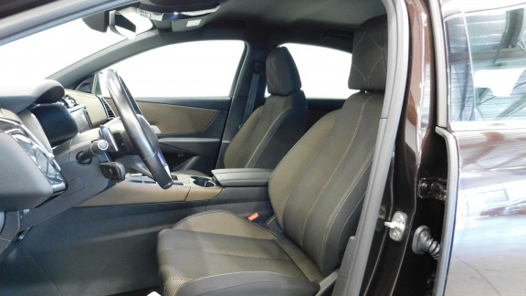 DS-DS 7 CROSSBACK-1.6 PureTech - 180 - BV EAT8  So Chic PHASE 1