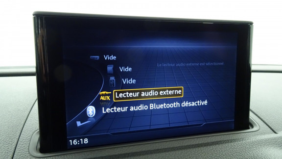 AUDI-A3 SPORTBACK-35 TFSI CoD -150 - BV S-Tronic 7 Sport