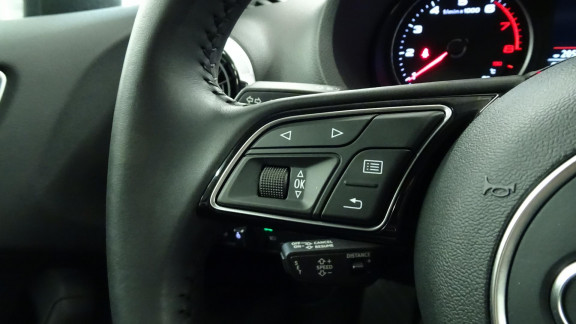 AUDI-A3 SPORTBACK-35 TFSI CoD -150 - BV S-Tronic 7 Sport