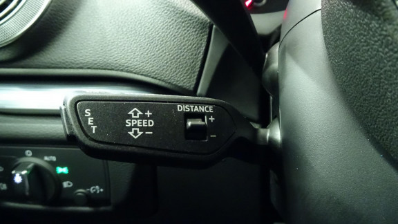 AUDI-A3 SPORTBACK-35 TFSI CoD -150 - BV S-Tronic 7 Sport